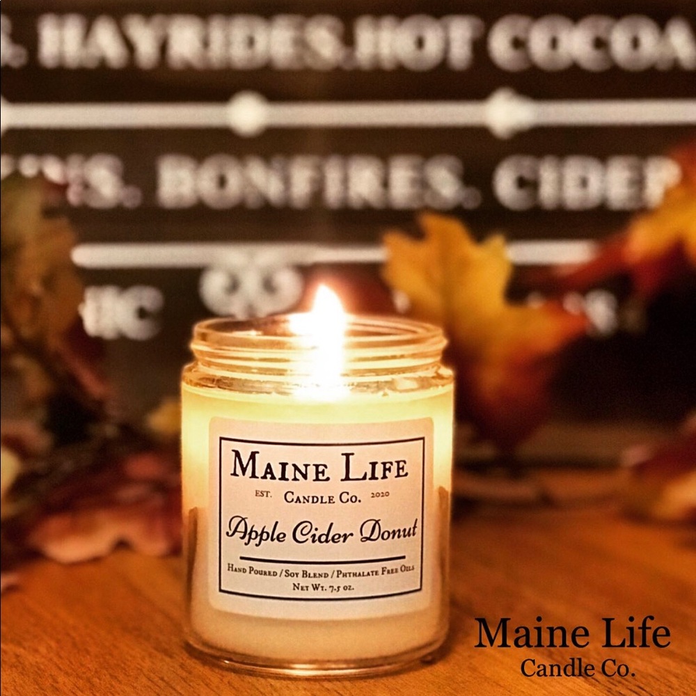 Maine Life Candle Co. Apple Cider Donut 7.5 oz.
